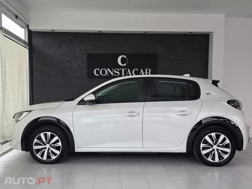 Peugeot E-208 50 kWh Active