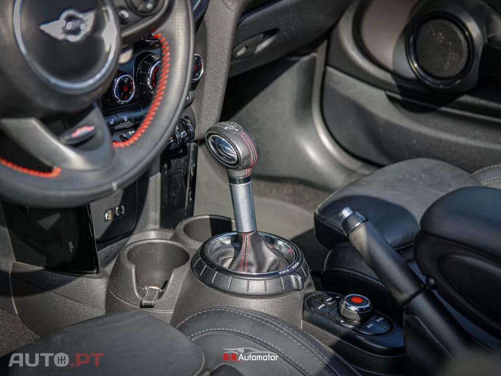MINI Cabrio Cooper S Auto Desportiva
