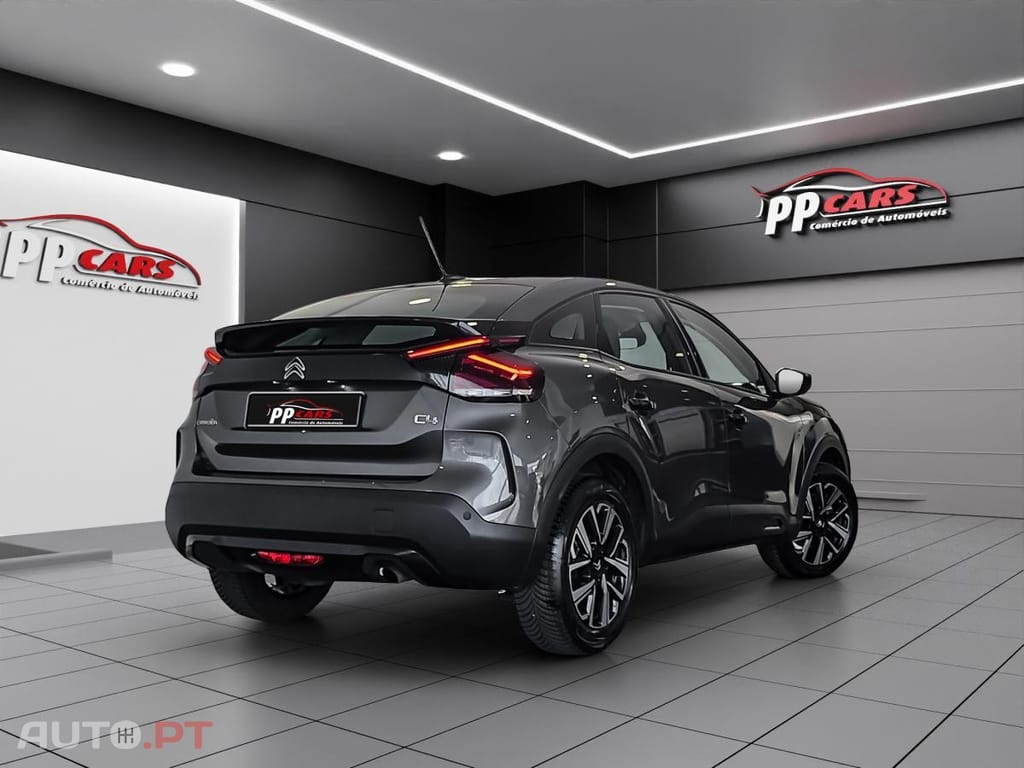Citroen C4 BlueHDi 130 Stop&Start EAT8 SHINE