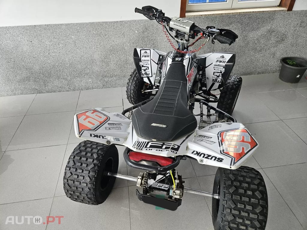 Suzuki LT-R S