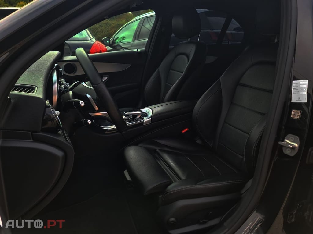 Mercedes-Benz C 220 (BlueTEC) d 7G-TRONIC AMG Line