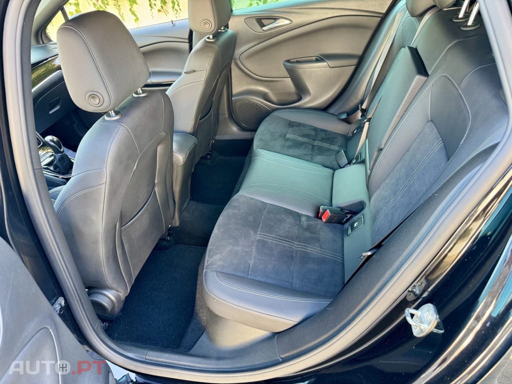 Opel Astra Ultimate