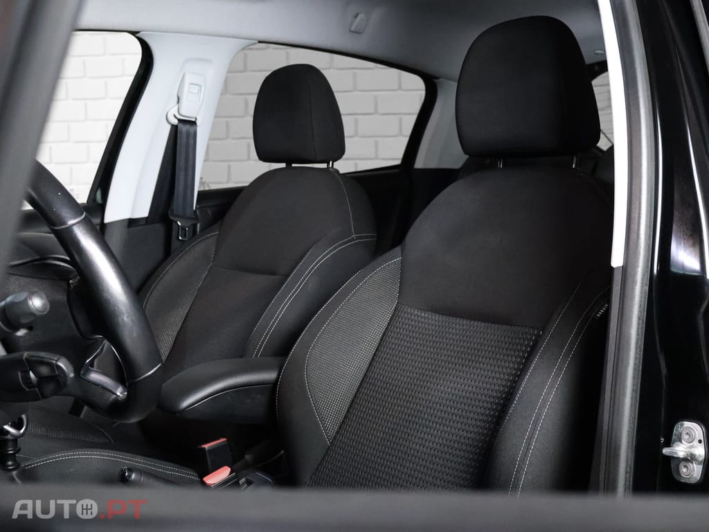Peugeot 208 1.2 PureTech Allure Pack