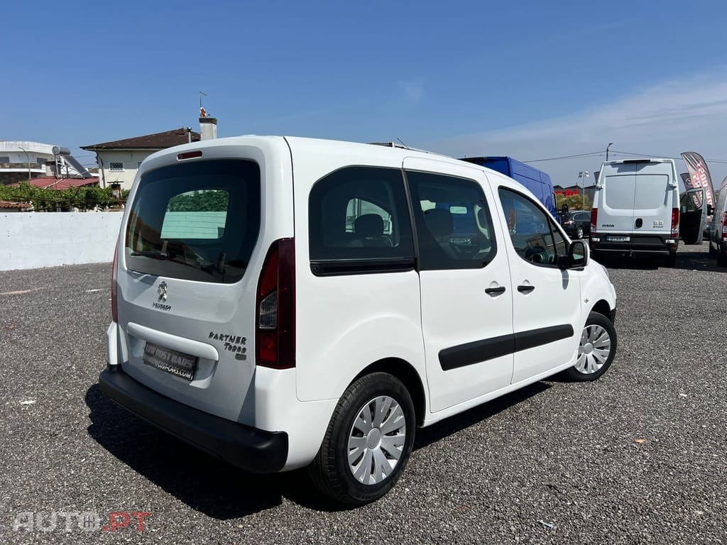 Peugeot Partner 1.6 e-HDi Family