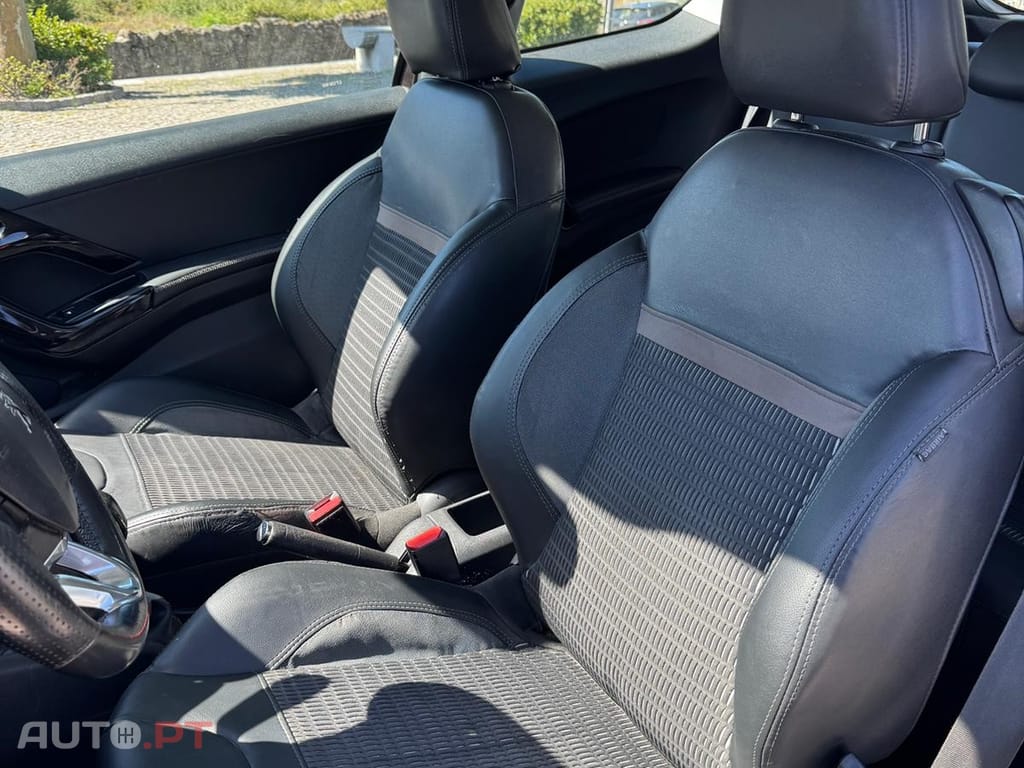 Peugeot 208 1.6 e-HDi Allure