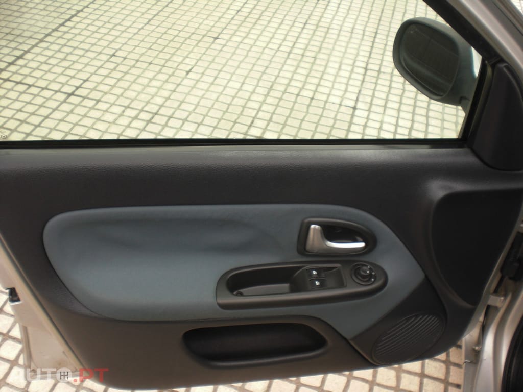 Renault Clio 1.2 16V Expression