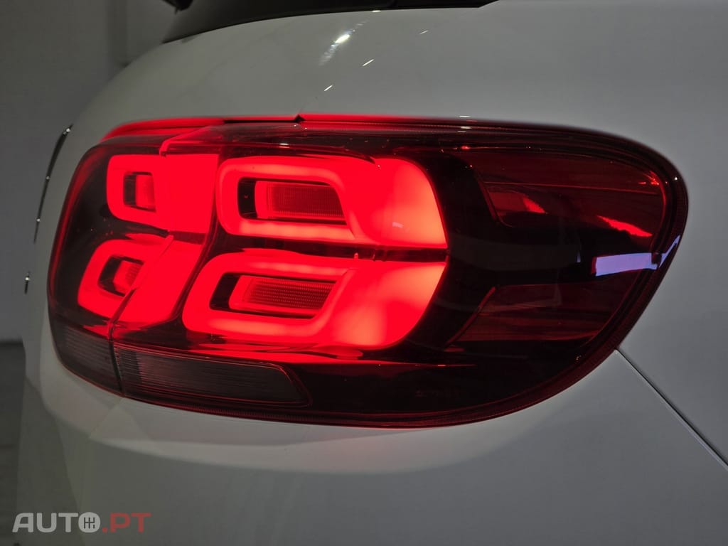 Citroen C5 Aircross 1.6 Hybrid Feel e-EAT8