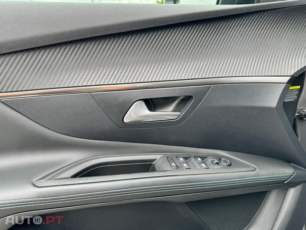 Peugeot 3008 1.5 BlueHDi Allure EAT8
