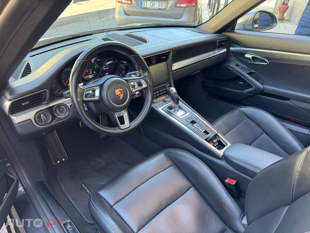 Porsche 911 Carrera 2 PDK