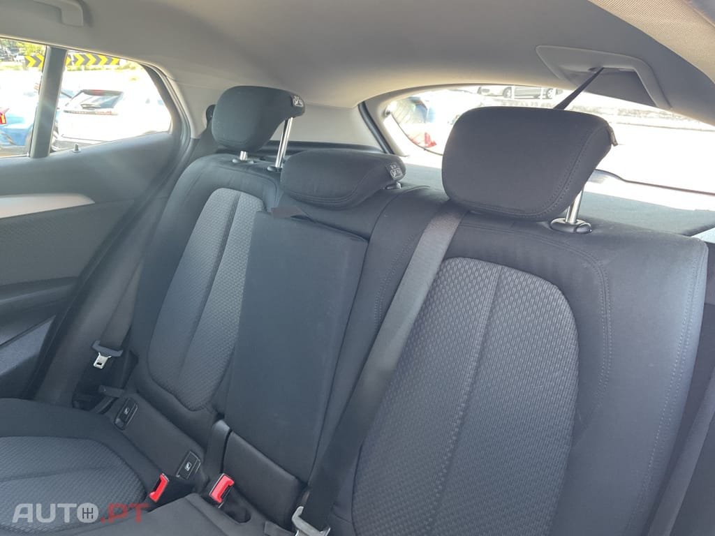 BMW X2 16 d sDrive Auto