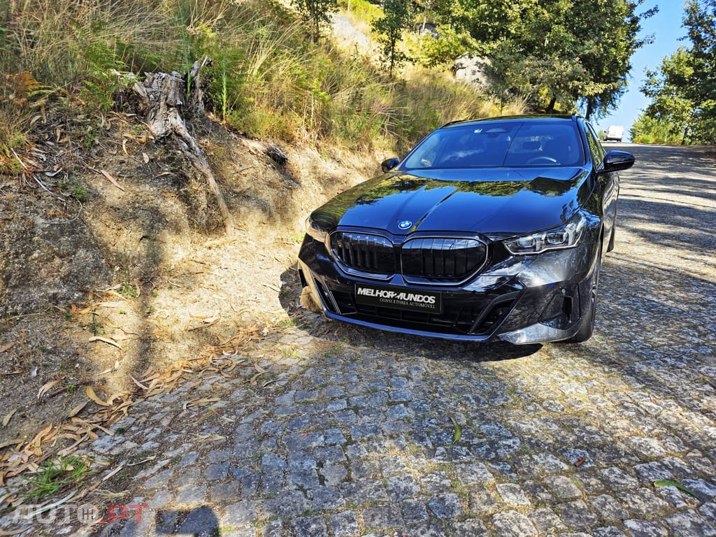 BMW 530 e Pack Desportivo M