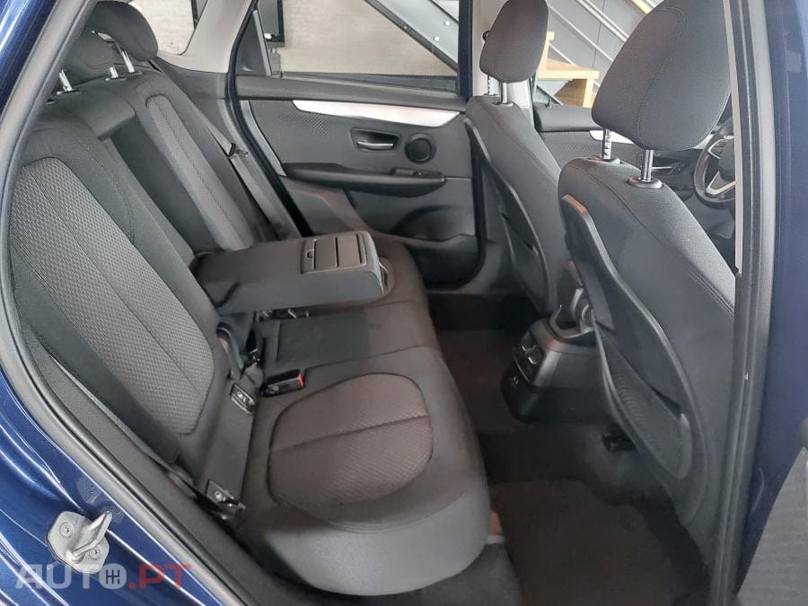 BMW 216 d  Advantage
