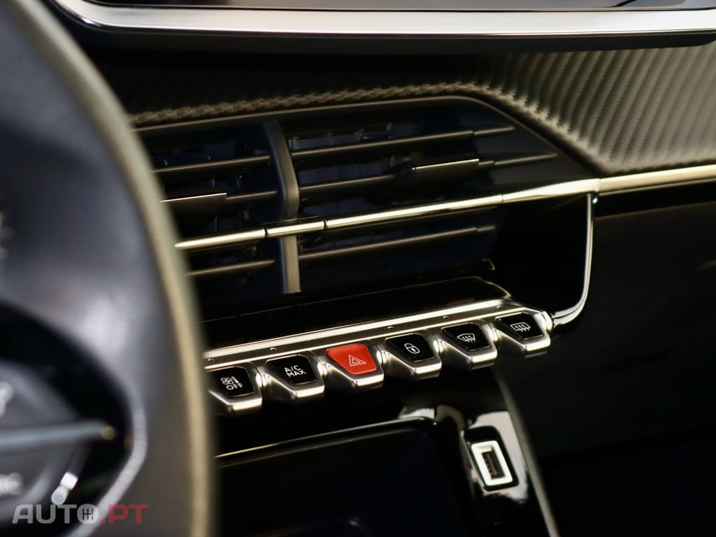 Peugeot 2008 1.2 PureTech Active Pack