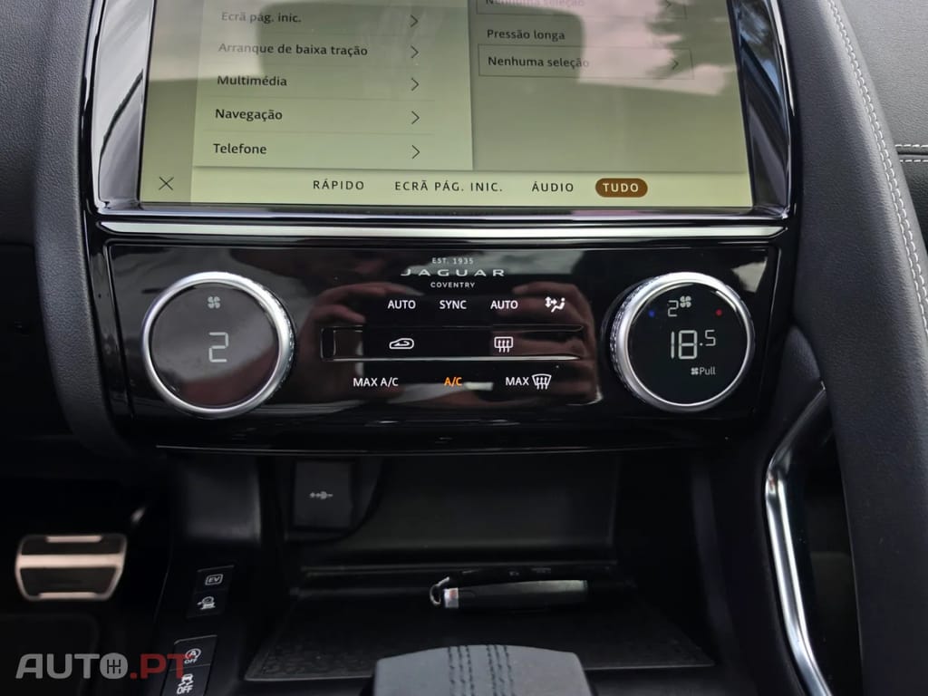 Jaguar E-Pace 1.5 P300e R-Dynamic S AWD Aut.