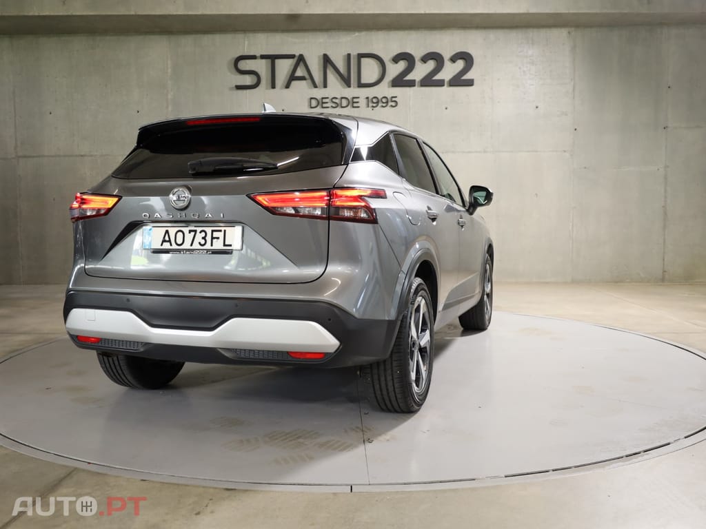 Nissan Qashqai 1.3 DIG-T N-Connecta J18