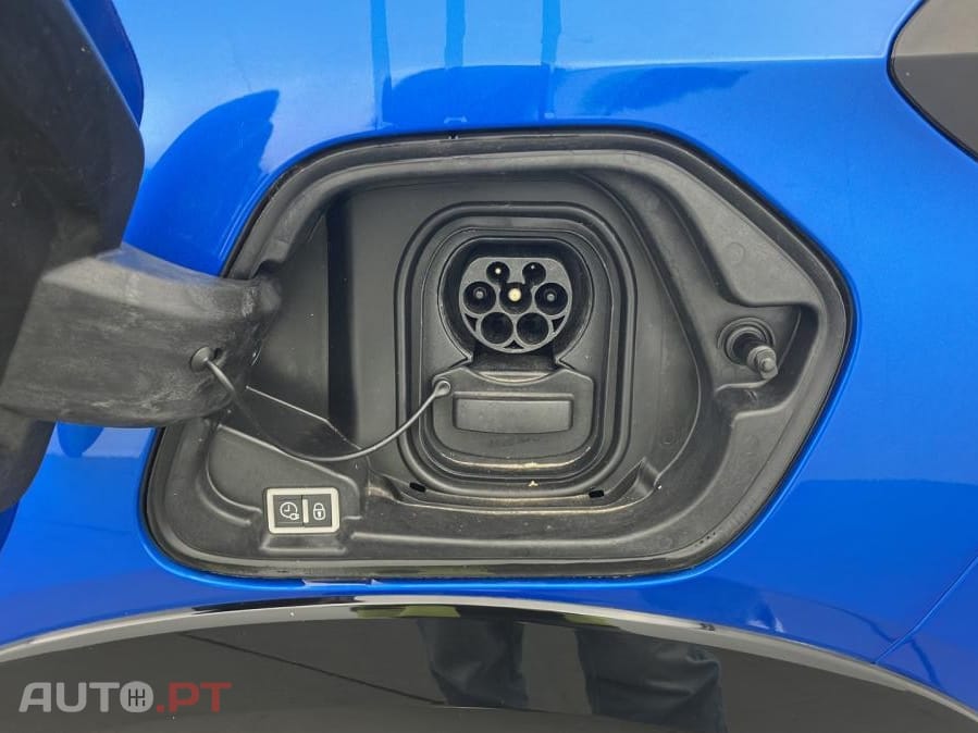 Peugeot E-208 Allure