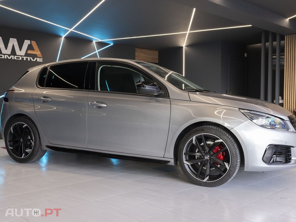 Peugeot 308 1.2 PureTech Business Line