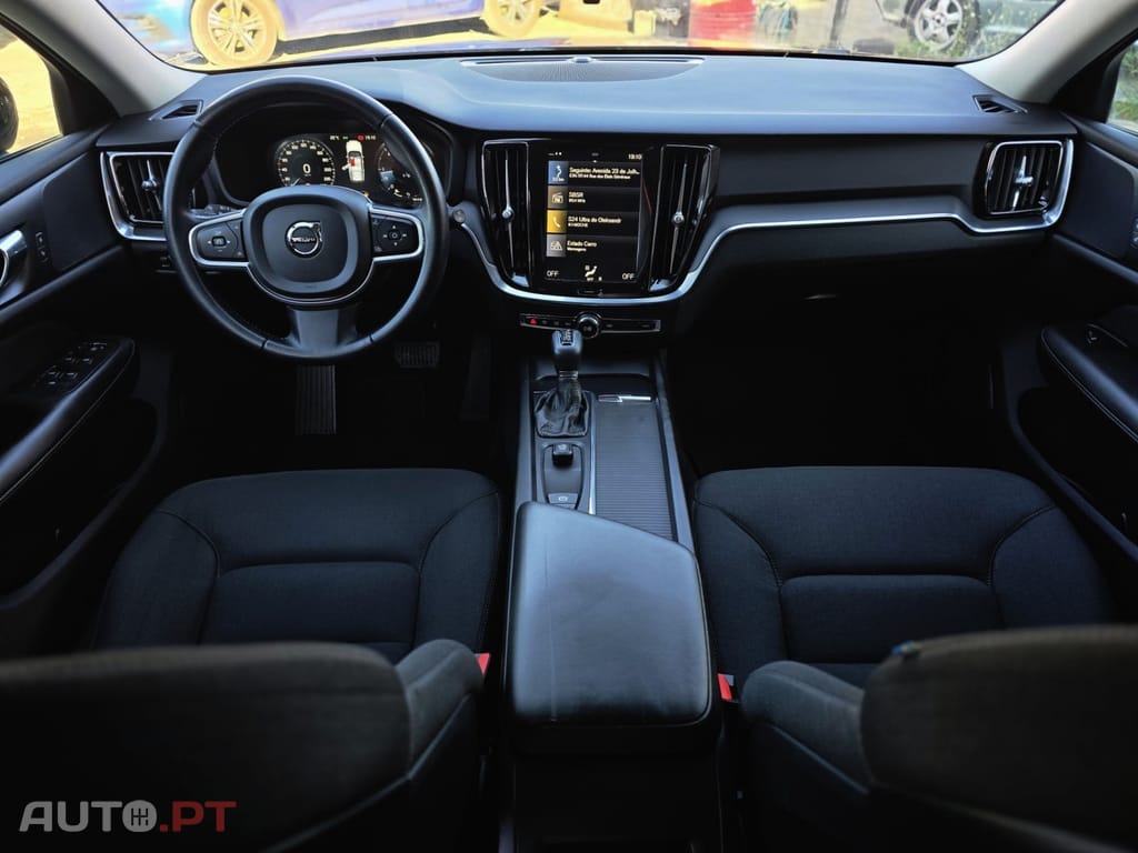 Volvo V60 2.0 D3 Momentum Plus Geartronic