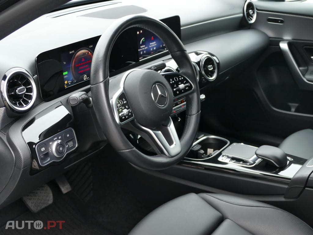 Mercedes-Benz A 250 e Progressive