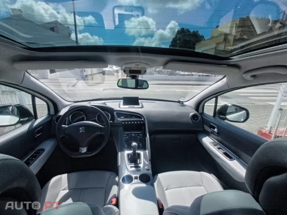 Peugeot 3008 1.6 HDi Roland Garros
