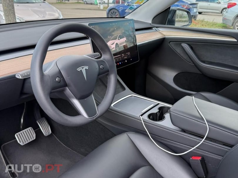 Tesla Model Y Tração Traseira