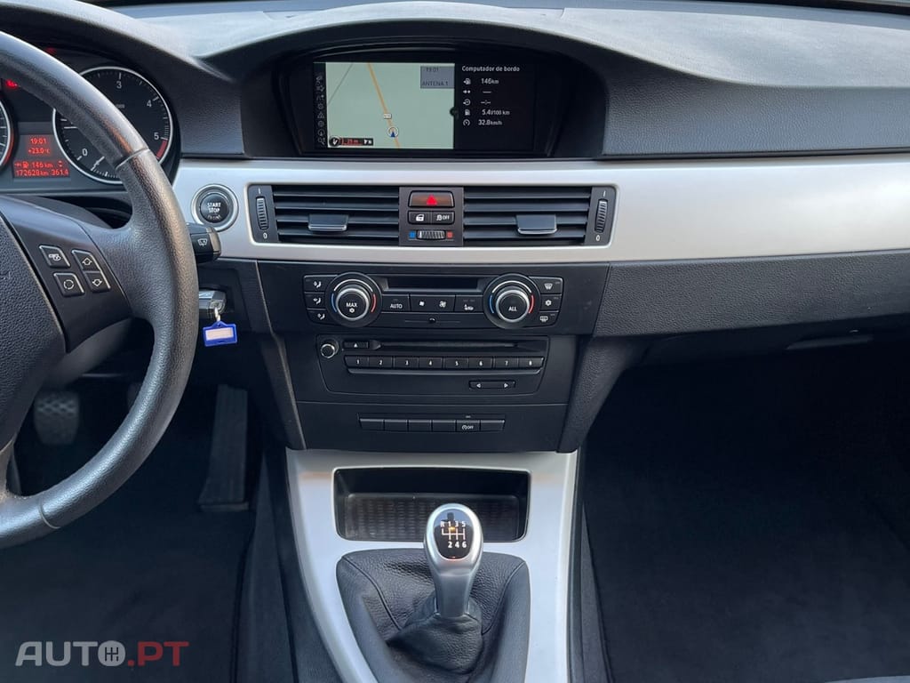BMW 318 d Touring Navigation