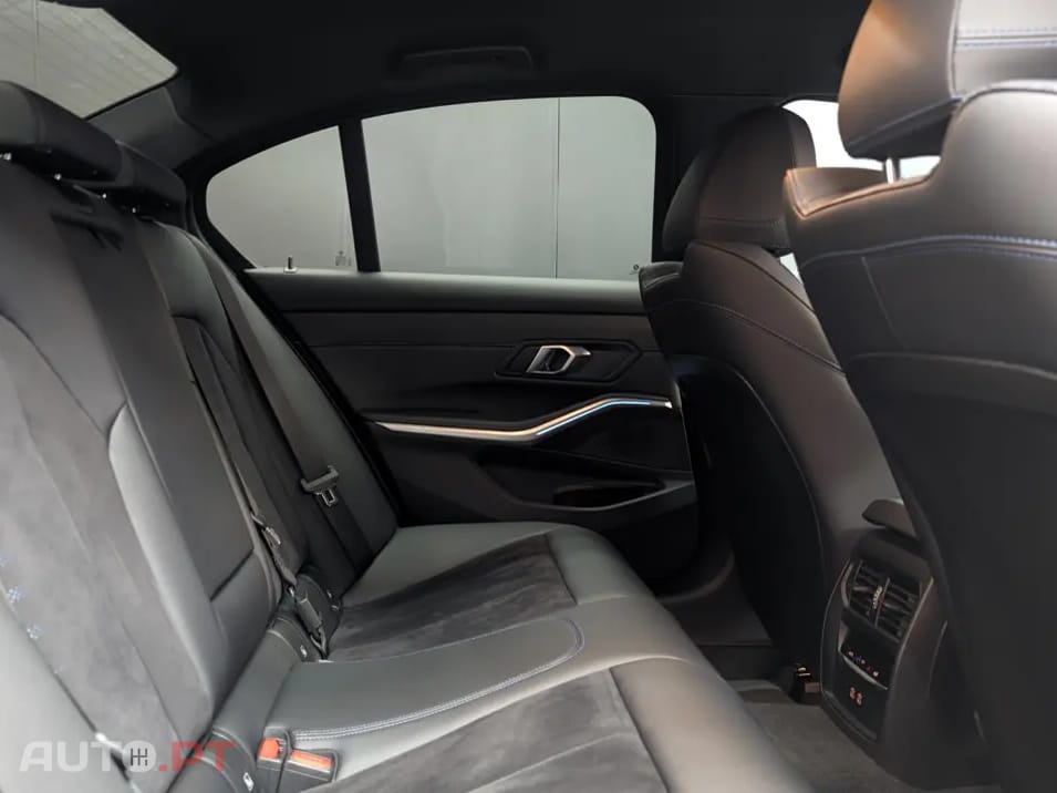 BMW 320 e Pack Desportivo M Auto