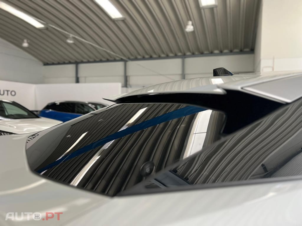 Peugeot 3008 1.2 Hybrid Allure Pack e-DCS6