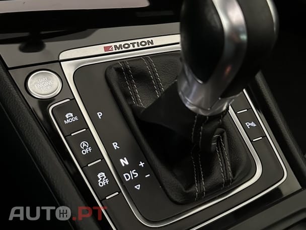 Volkswagen Golf R 2.0 TSI OPF 4Motion DSG
