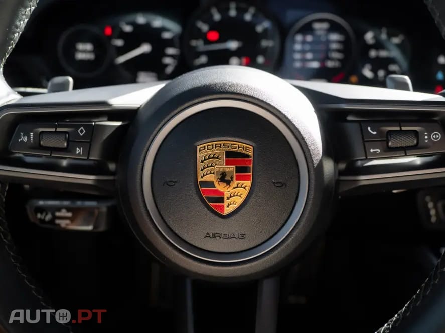 Porsche 911 Carrera PDK