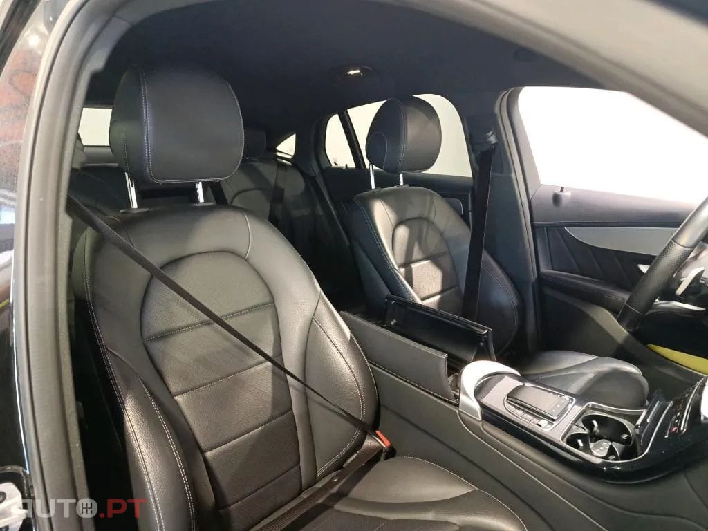 Mercedes-Benz GLC 300 e Coupé 4Matic
