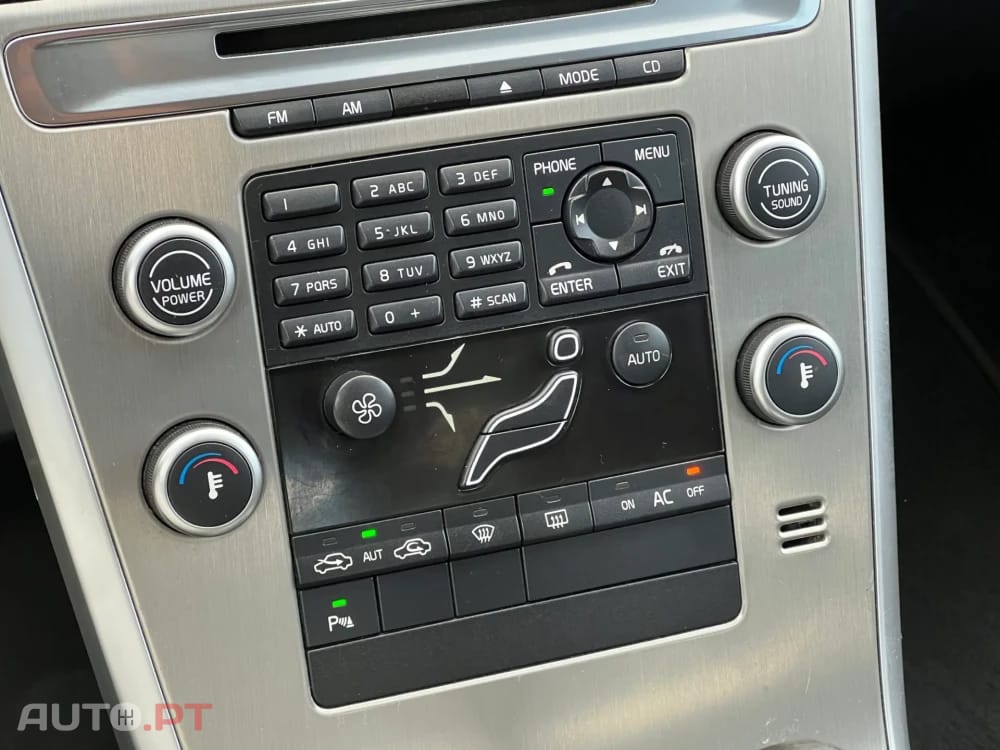 Volvo XC60 2.4 D Drive Momentum