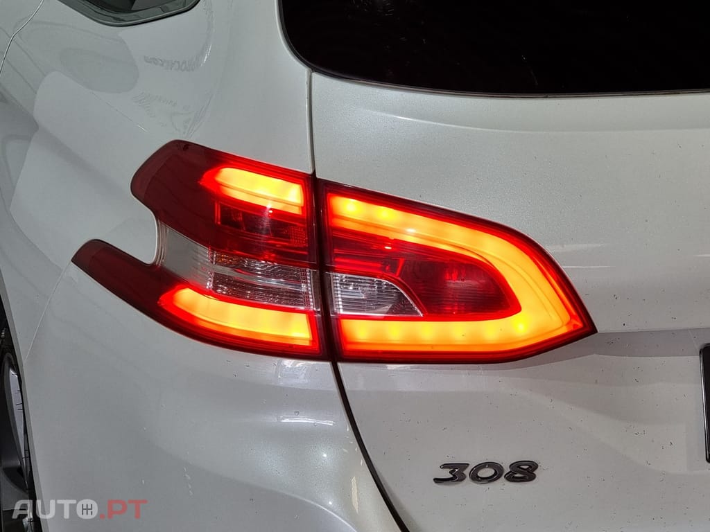 Peugeot 308 SW 2.0 BlueHDi Allure