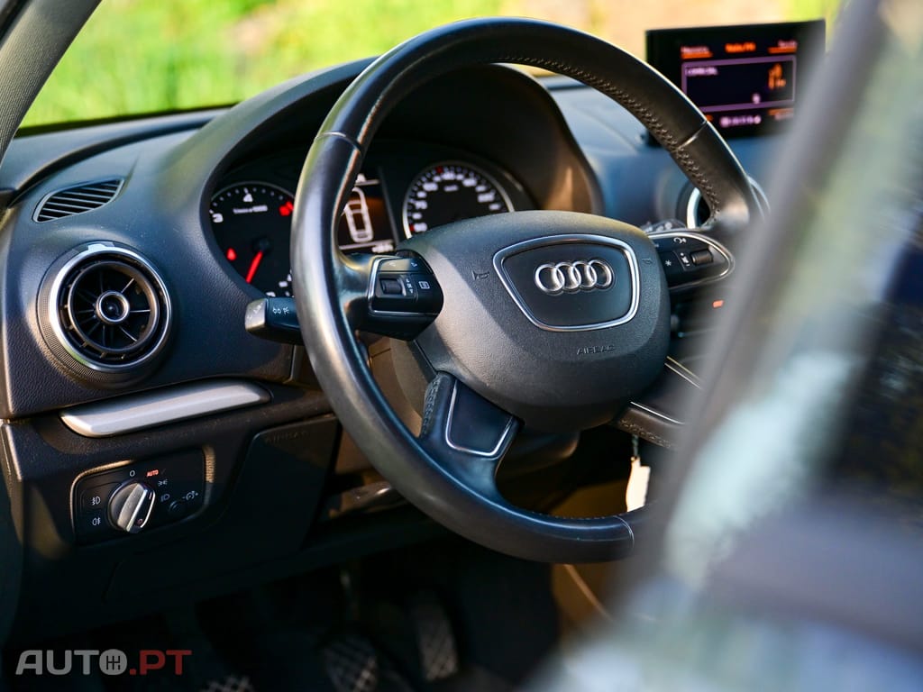 Audi A3 Sportback 1.6 TDi S-line