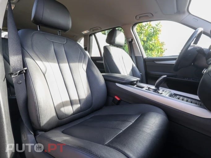 BMW X5 25 d sDrive Comfort 7L