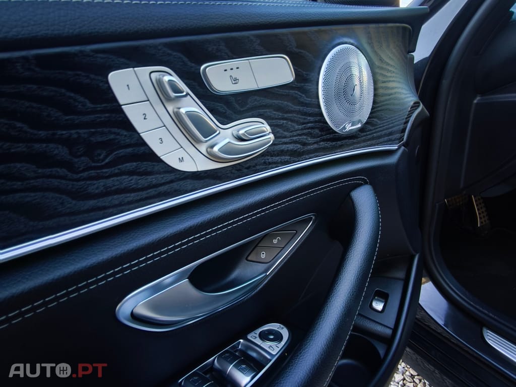 Mercedes-Benz E 220 d AMG Line