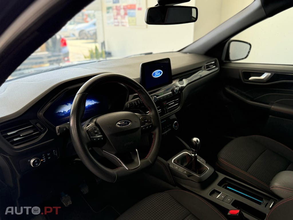 Ford Kuga 1.5 EcoBoost ST-Line
