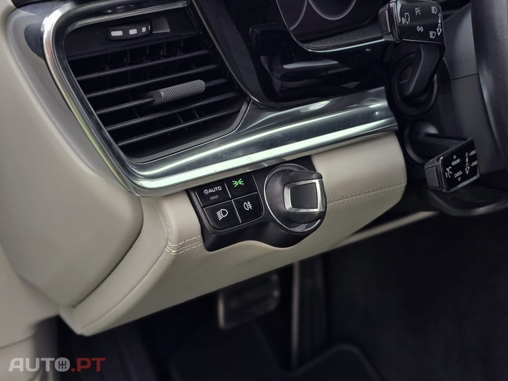 Porsche Panamera 4 E-Hybrid