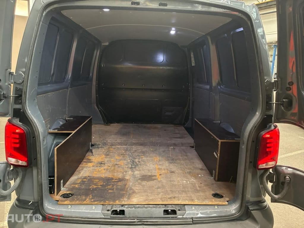 Volkswagen Transporter 2.0 TDI L1H1