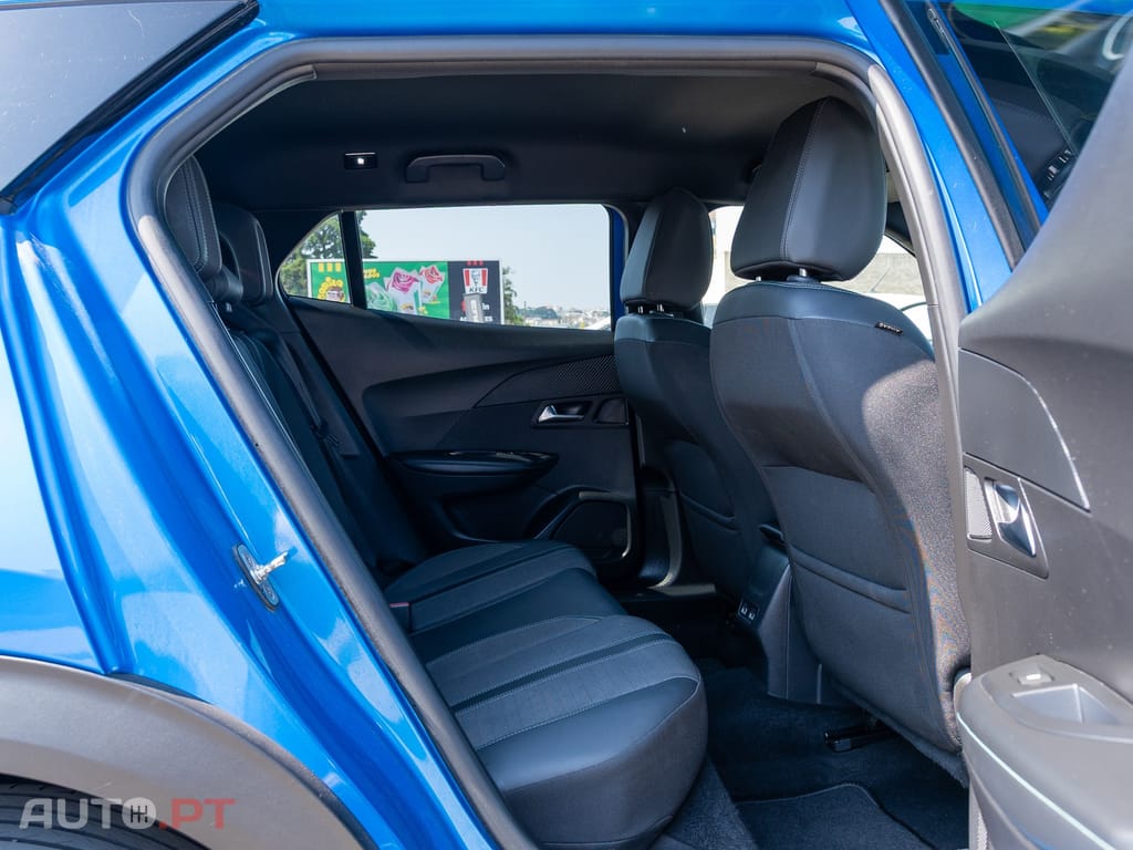 Peugeot 2008 1.2 PureTech Allure Pack
