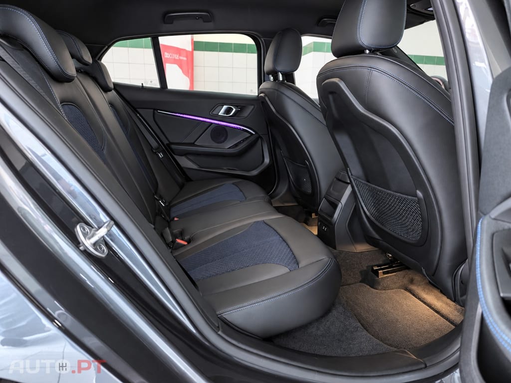 BMW 116 d Pack Desportivo M Auto