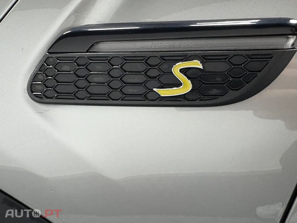 MINI Cooper Cooper SE S