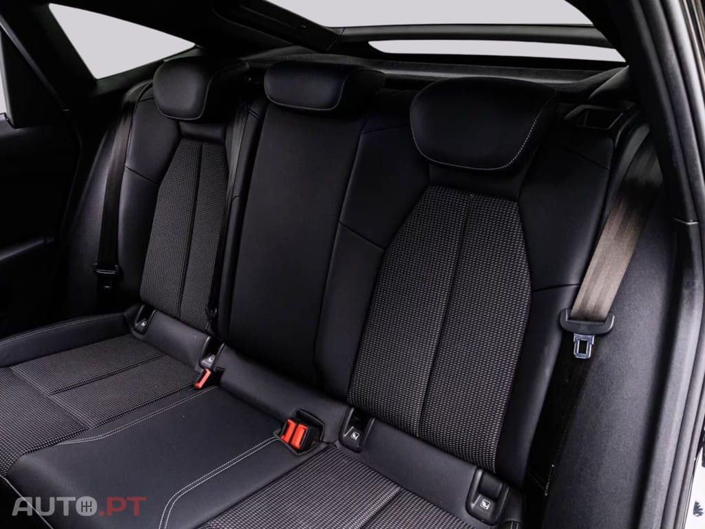 Audi Q4 E-Tron 50 Quattro S LINE I.V.A DEDUTIVEL