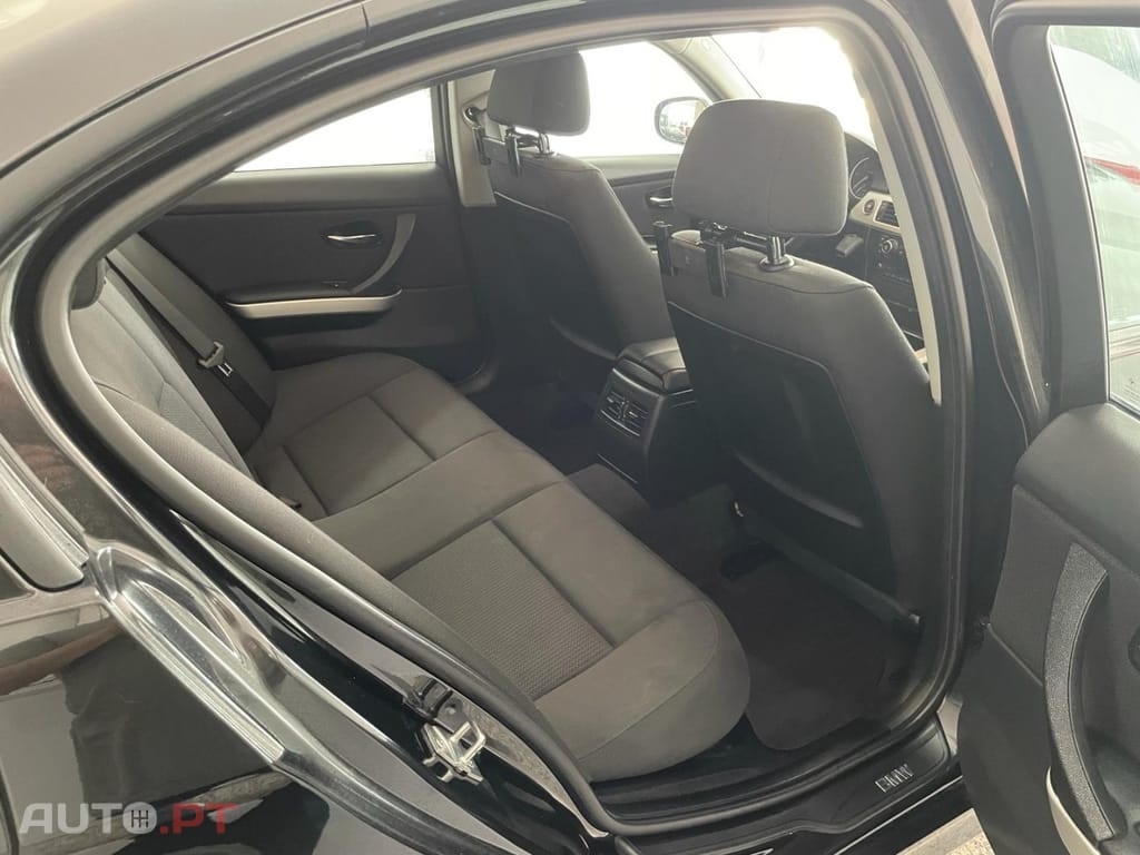 BMW 318 d Navigation Sport