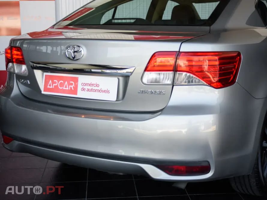 Toyota Avensis SD 2.0 D-4D Exclusive