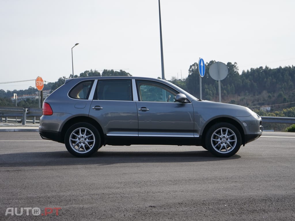Porsche Cayenne Tiptronic