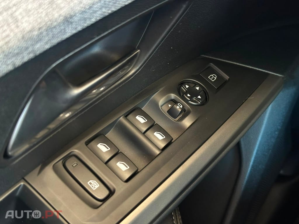 Peugeot E-3008 73 kWh Allure