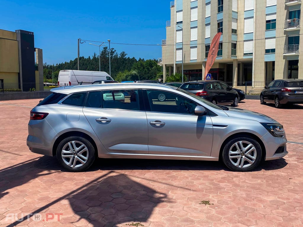Renault Mégane Sport Tourer 1.5 Blue dCi Intens EDC