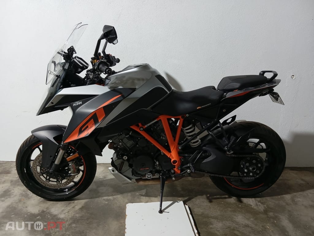 KTM Superduke GT 1290 ABS