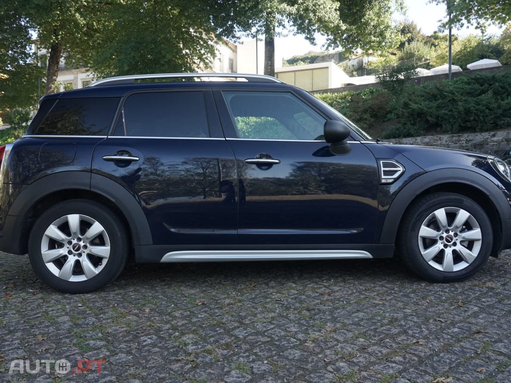 MINI Countryman One D